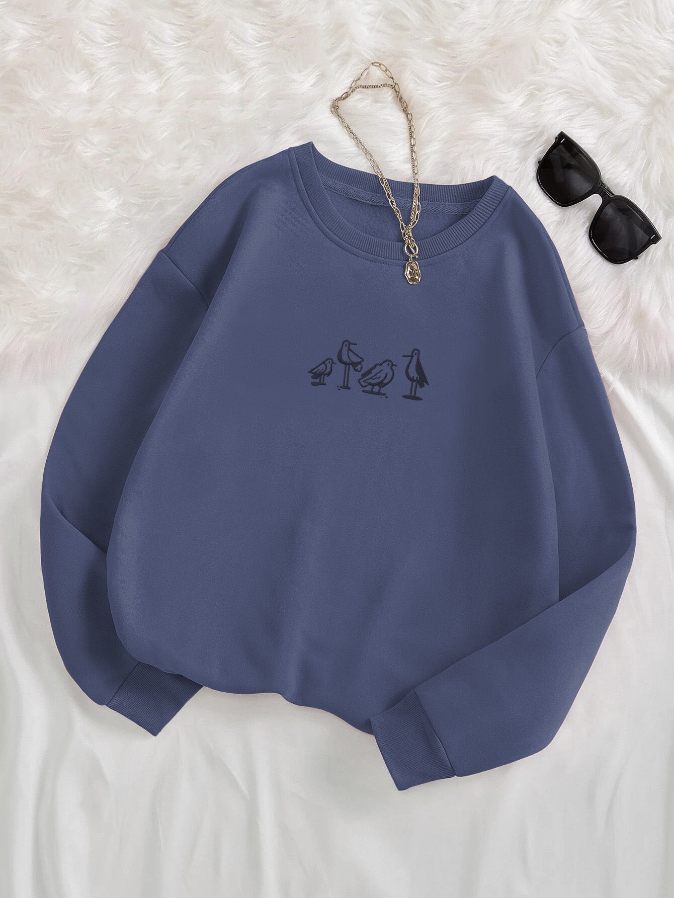 Lovely Gruidae Birds Embroidered Crewneck Sweatshirt